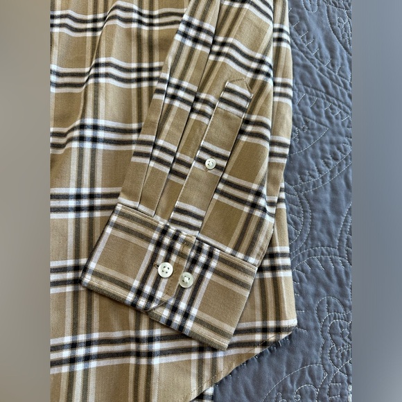 Van Huesen Men’s Tan Weekend Twill Classic Plaid Button Down NWT Size La… - Picture 8 of 10